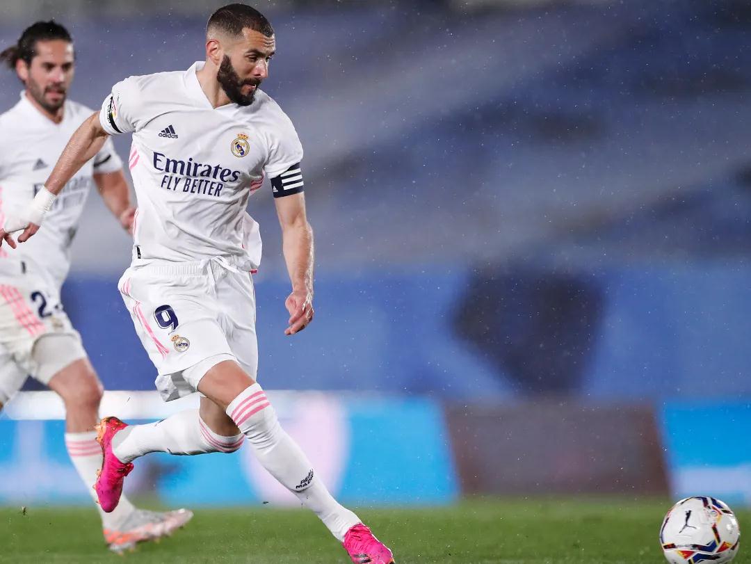 الزمالك وسموحة صراع الأبطال في كرة اليد