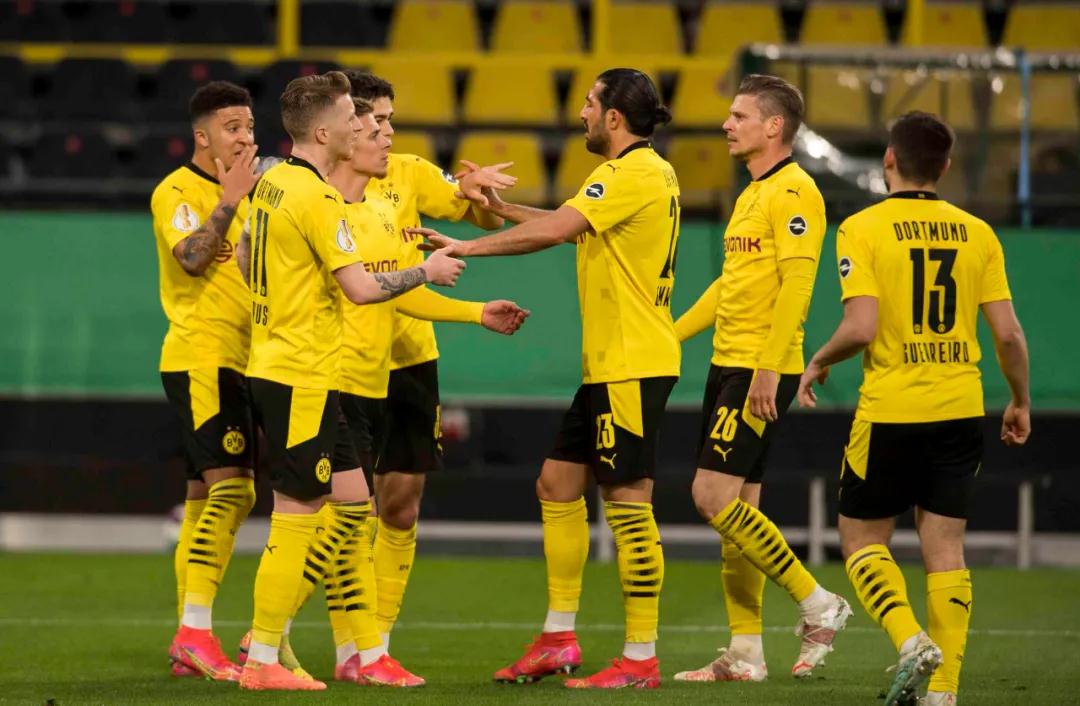 مباراة الزمالك ضد الأهلي مباشرمواجهة نارية في الدوري المصري